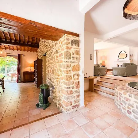Climatisée Avec Piscine à
