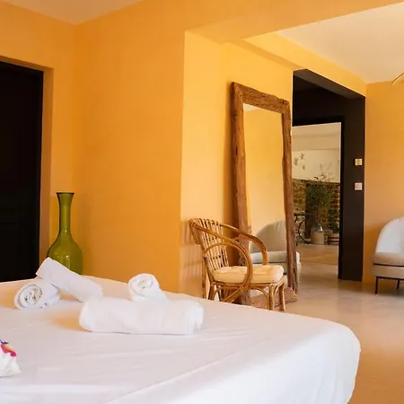 דירה Climatisee Avec Piscine A